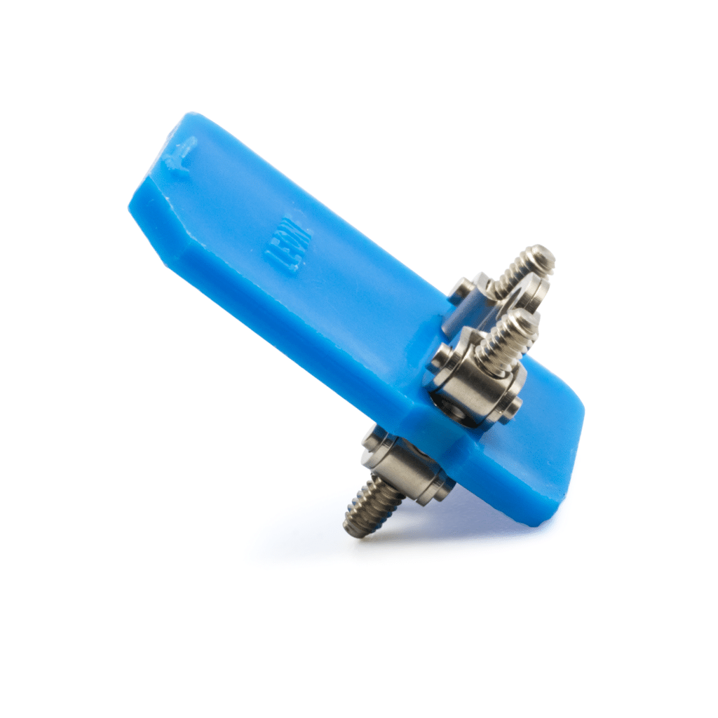 Tornillo de Abanico - Bi Abanico -Marca: Leone Tornillos | Odontology BG